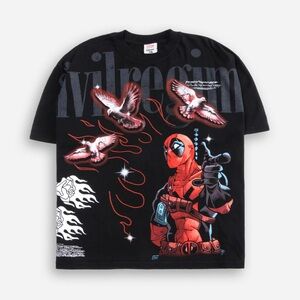 Civil regime Deadpool Tee in Size Medium and L available
